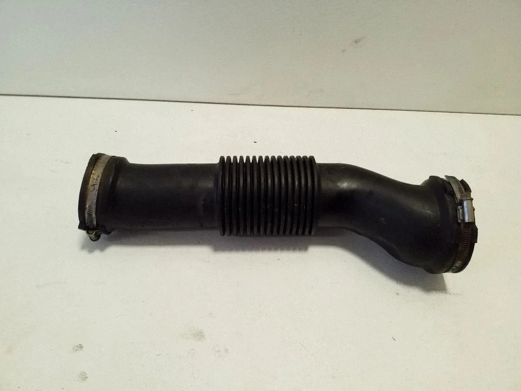 Air intake duct part GX739C623CA