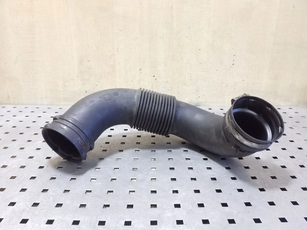 Air intake duct part 1105223S01