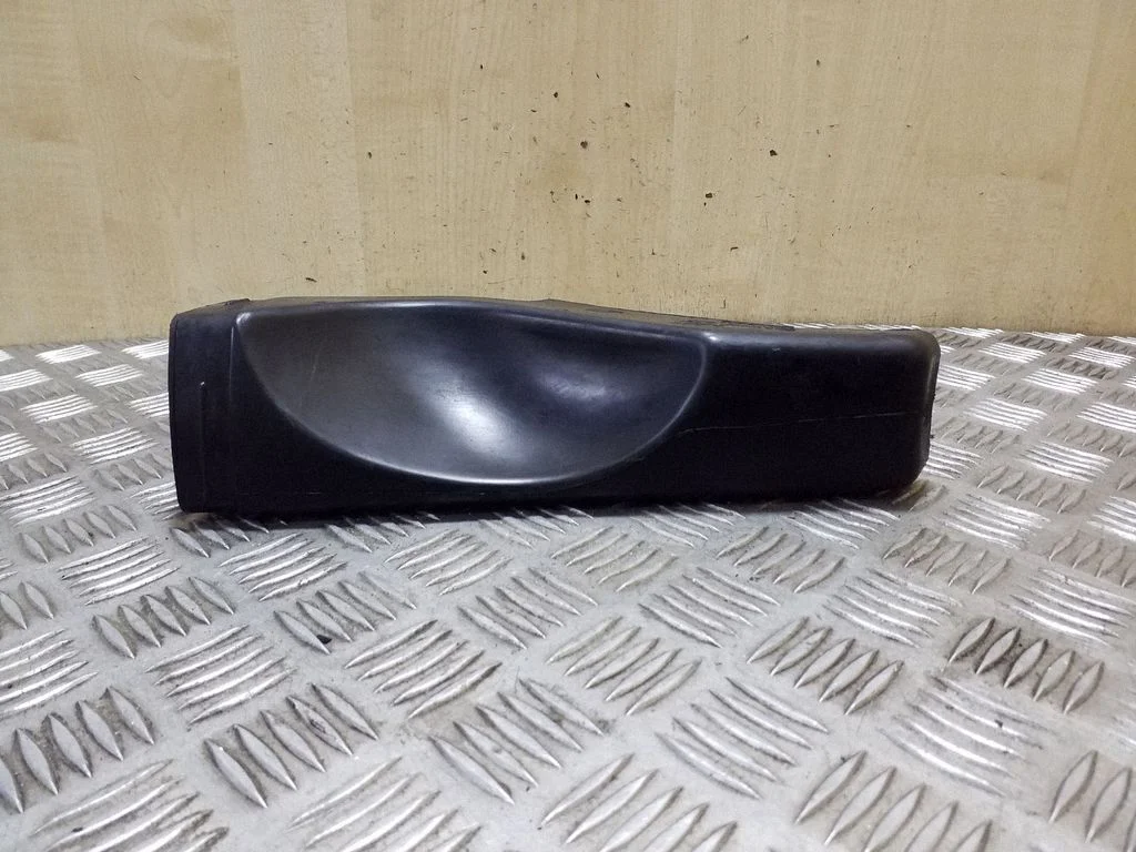 Õhuvõtukanali osa (-d) 4B0129617B