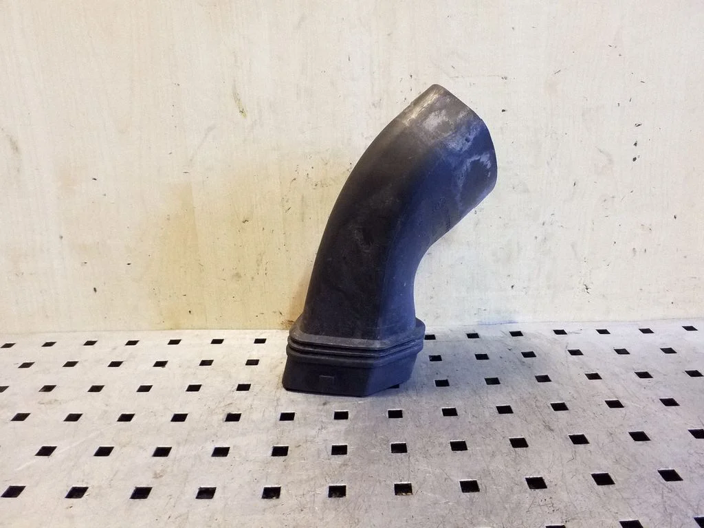 Air intake duct part – BMW X1 E84 (2009-2015)