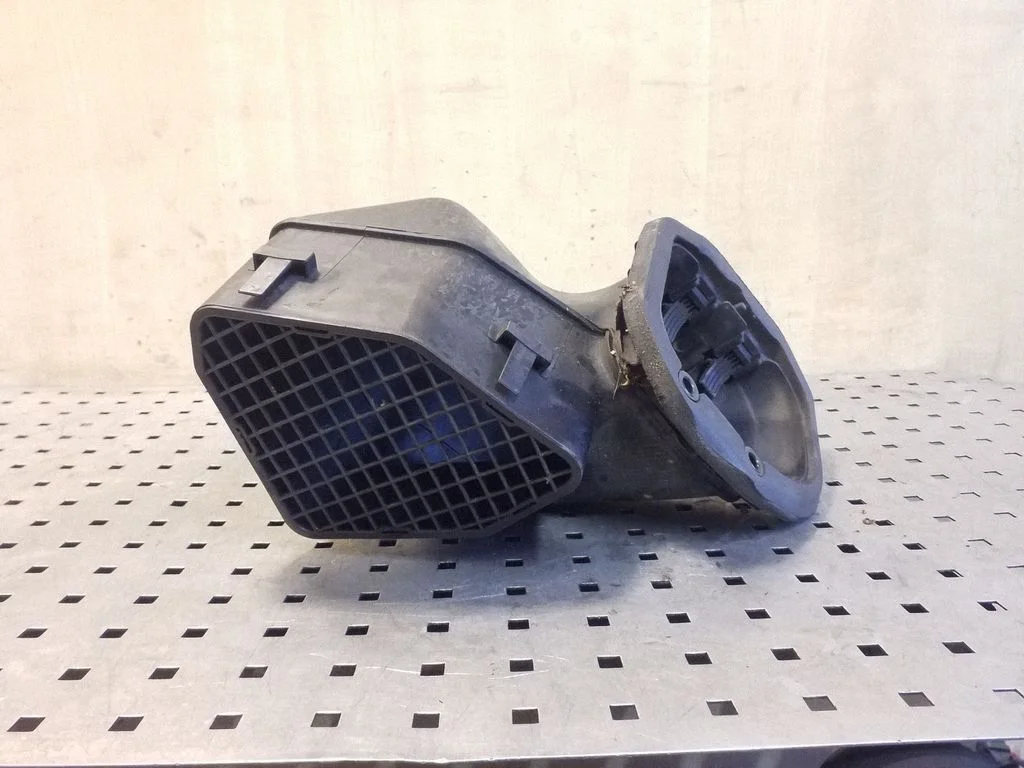 Air intake duct part 7L0819049A