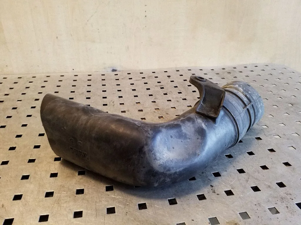 Air intake duct part 1032198S01