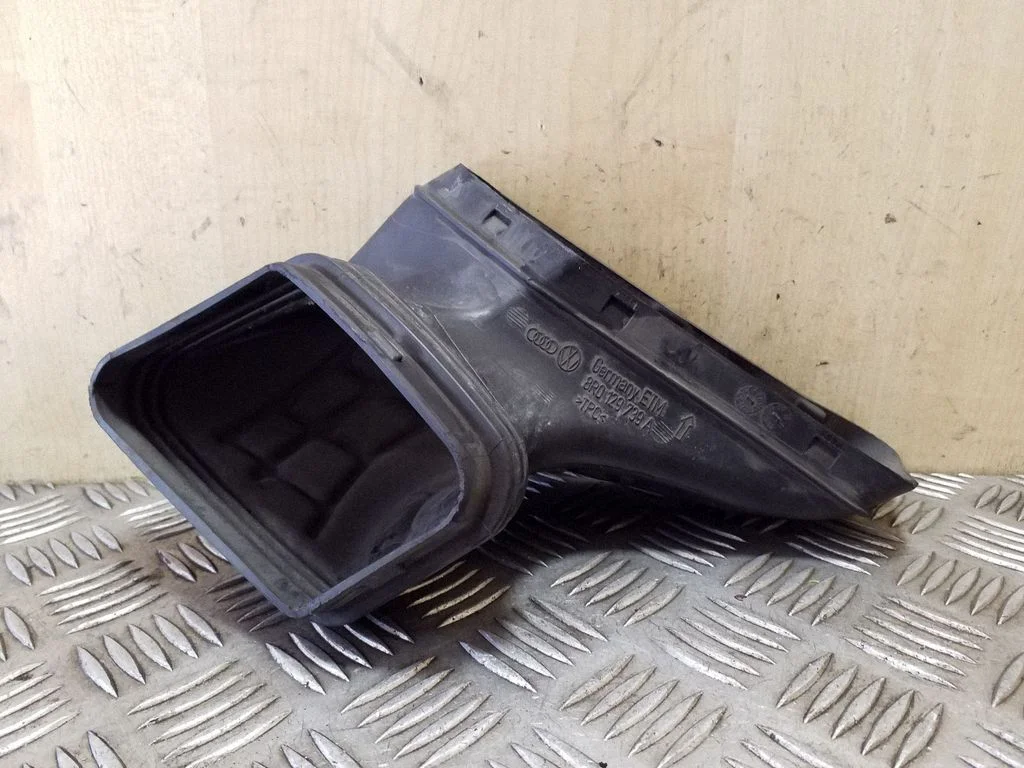 Air intake duct part 8R0129739A