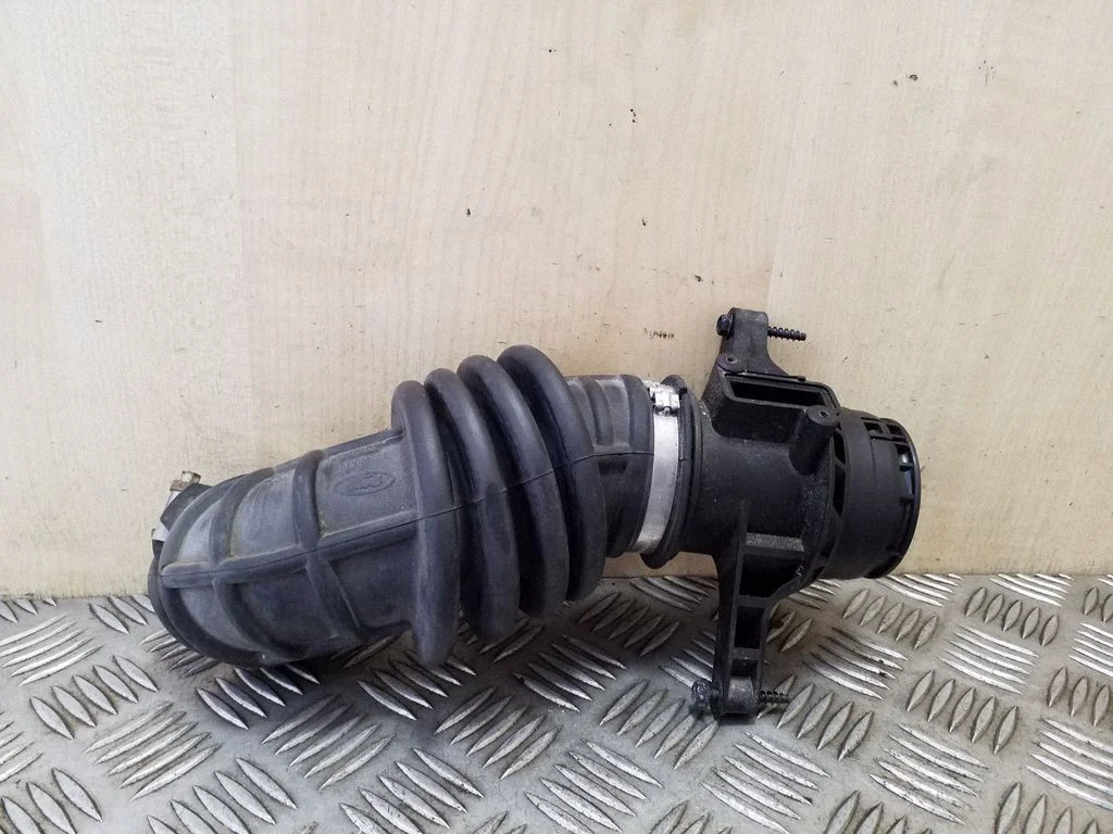 Air intake duct part 7M519A673DG