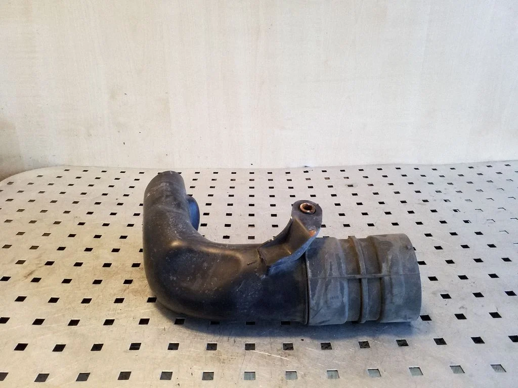Air intake duct part 1032198S01