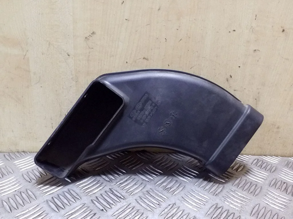 Air intake duct part 282102S000