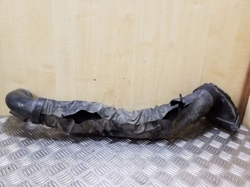 Air intake duct part 9641288980D