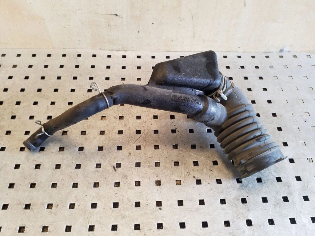 Air intake duct part 1789337050