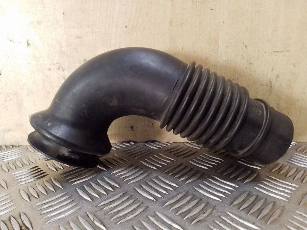 Air intake duct part A9065280024