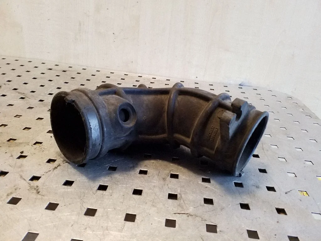 Air intake duct part 90572051SL