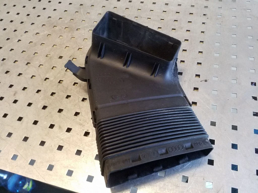 Air intake duct part 8E0129617