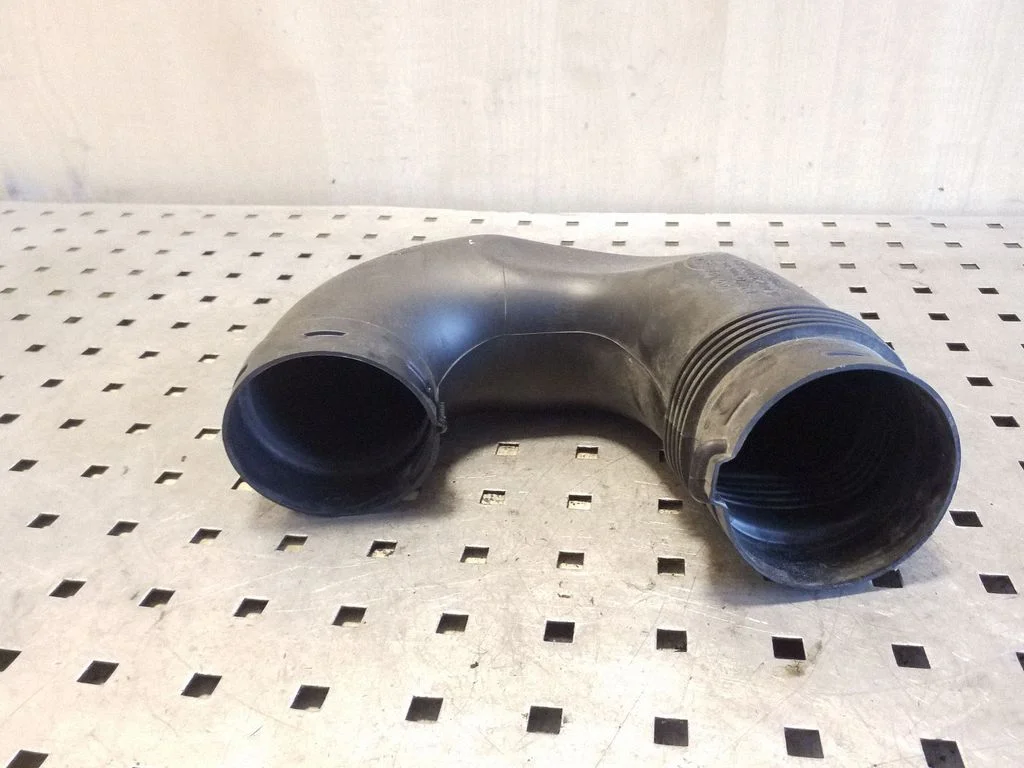 Air intake duct part 1K012961880