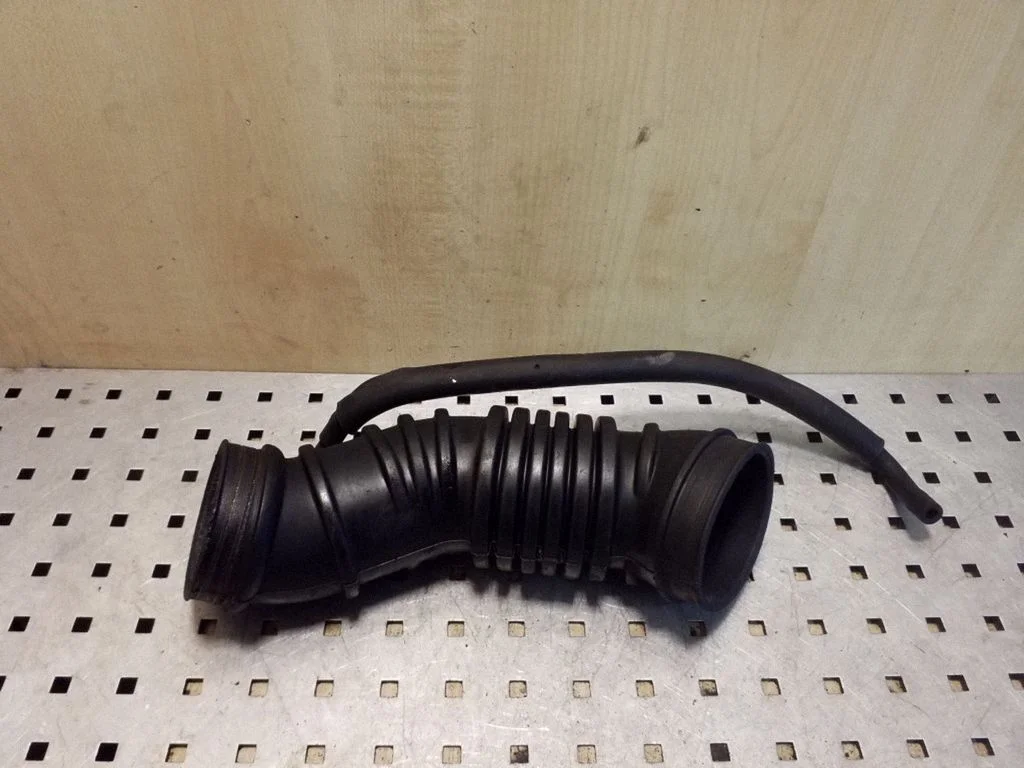 Air intake duct part MR373274
