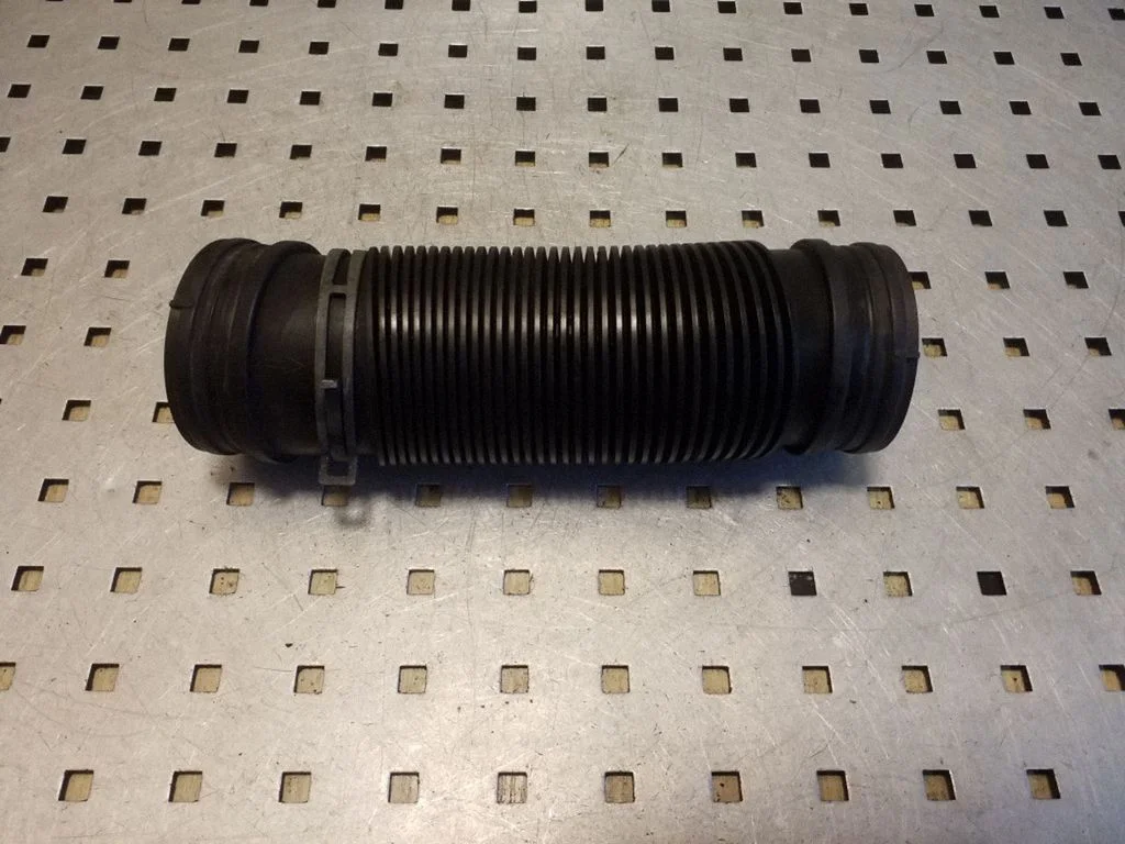 Air intake duct part 1J0129684BC