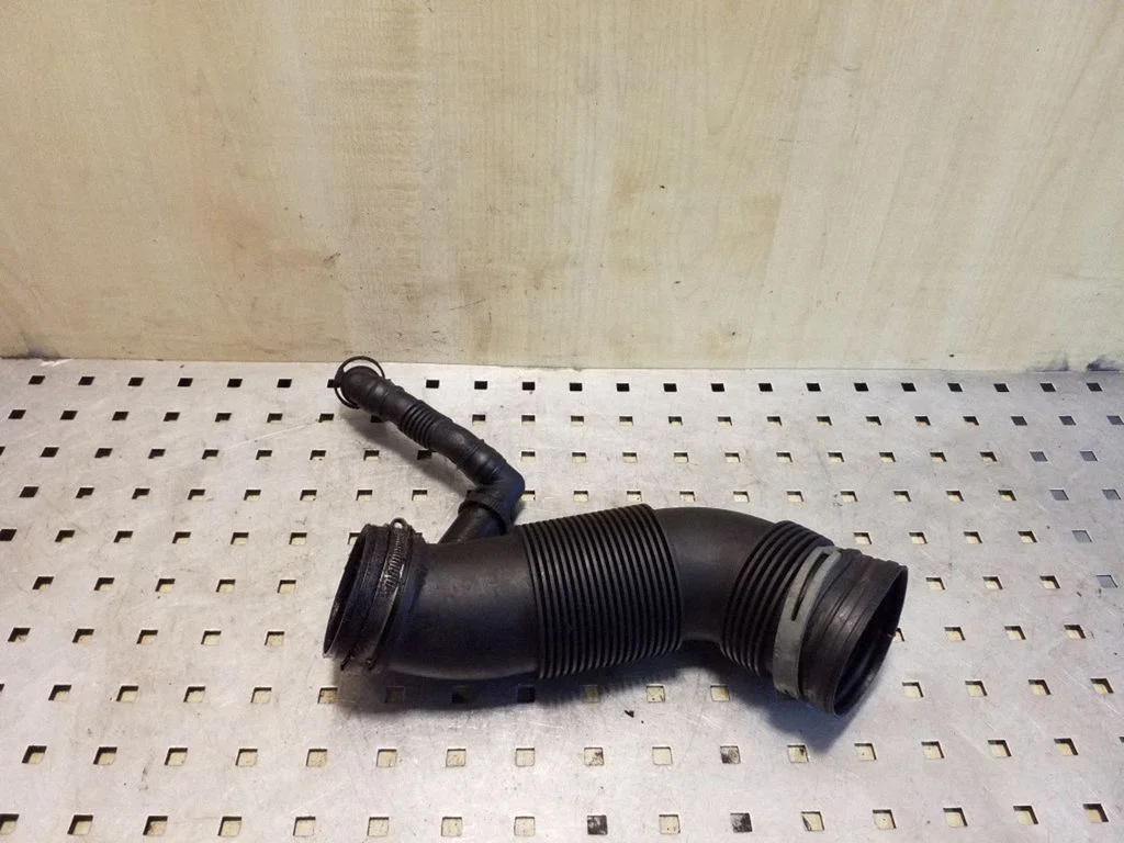 Air intake duct part 6Q0129654AB