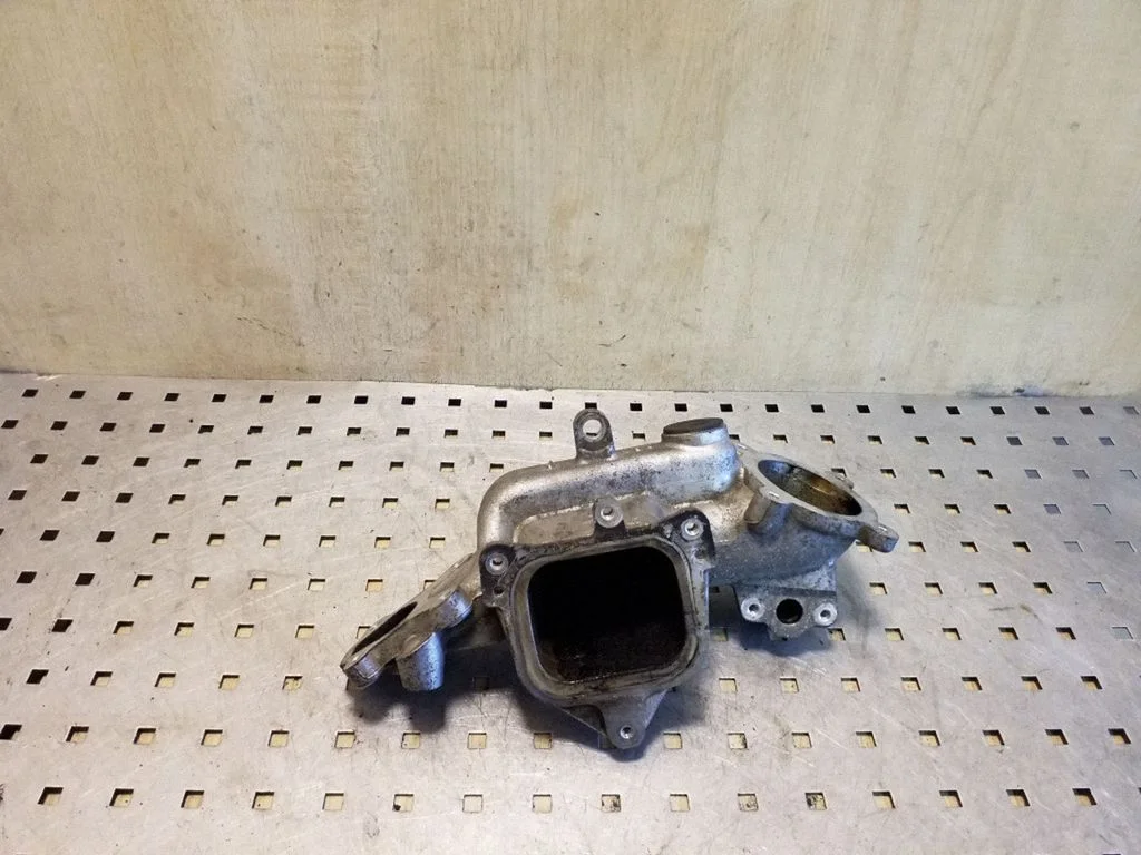 Air intake duct part – Subaru Outback (2009-2014)