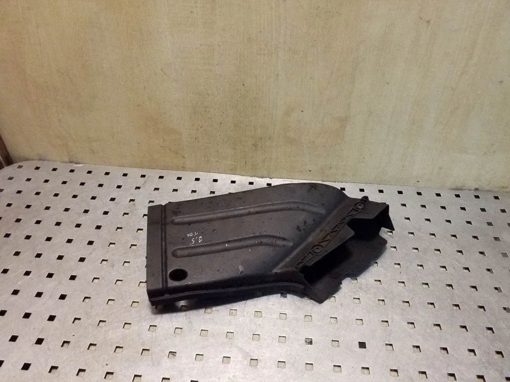 Air intake duct part – Audi A4 S4 B6 8E 8H (2001-2005)