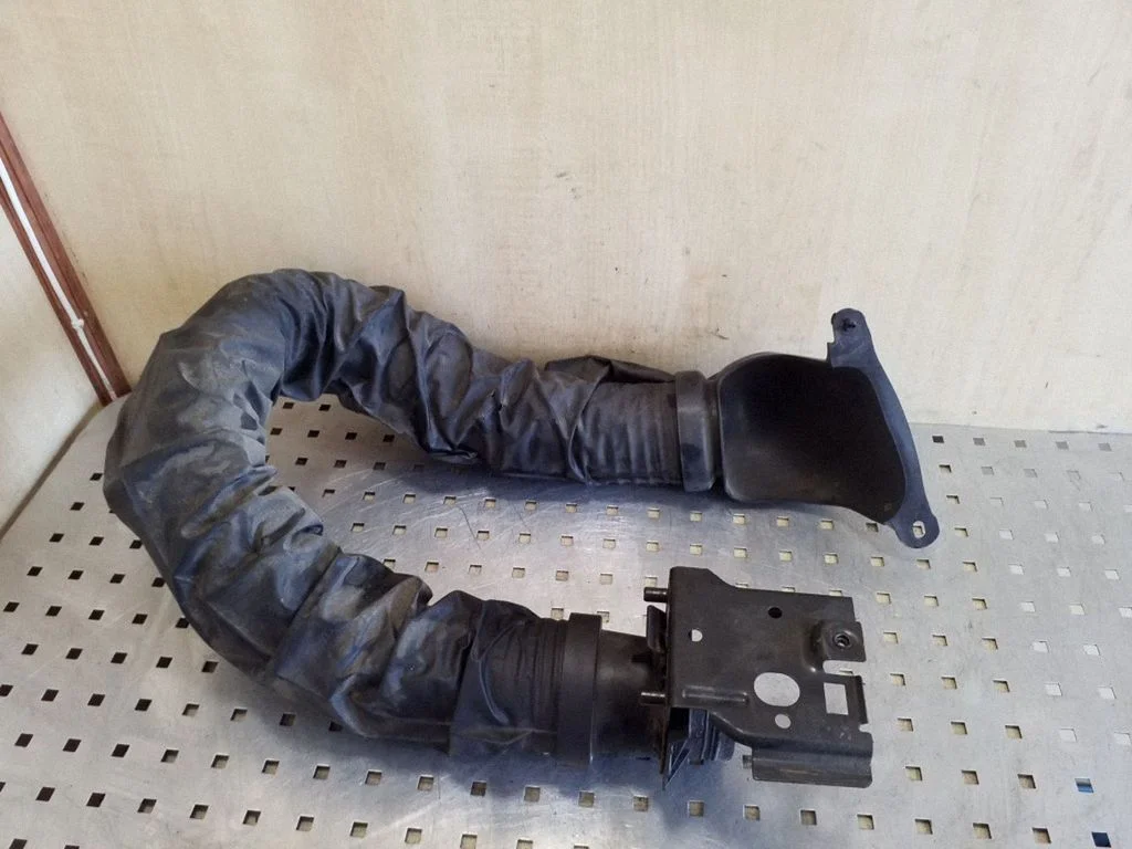 Air intake duct part – Peugeot 307 (2005-2008)