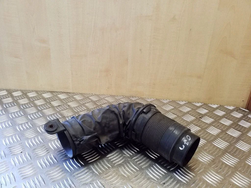 Air intake duct part 282003E600