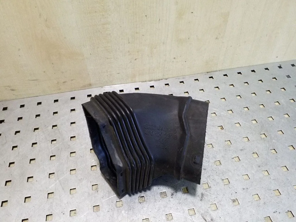 Air intake duct part 4F0129739B