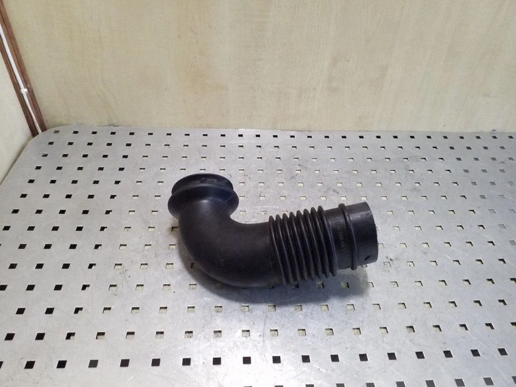 Air intake duct part – Mercedes-Benz Sprinter W906 (2006-2018)