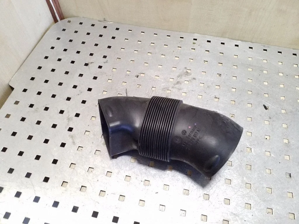 Õhuvõtukanali osa (-d) 3D0129617AH