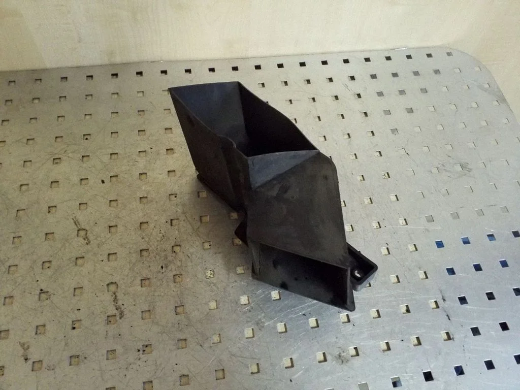 Air intake duct part