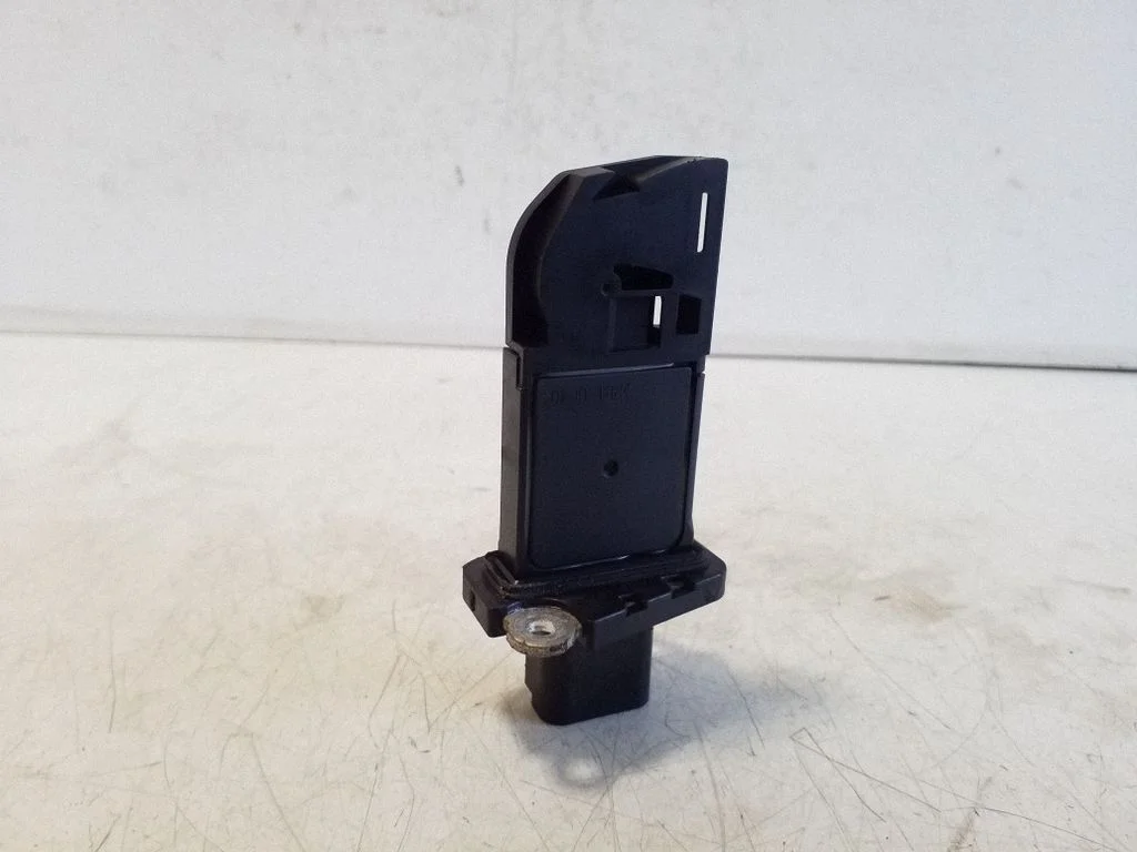Mass air flow meter 8V2112B579AA