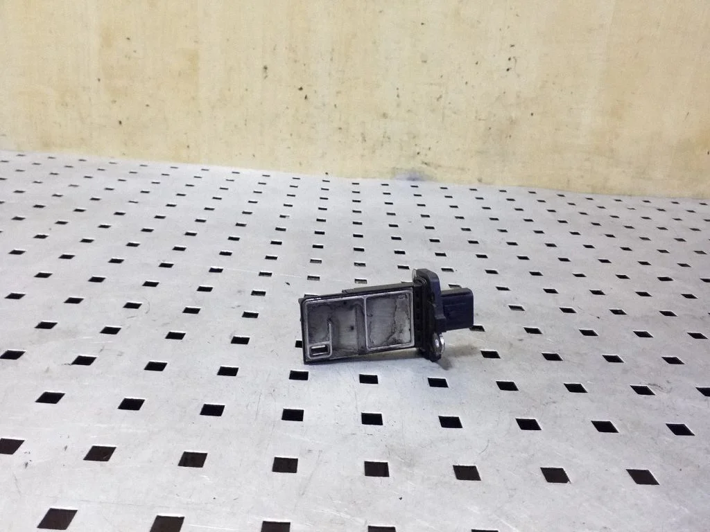Mass air flow meter 6C1112B579AA