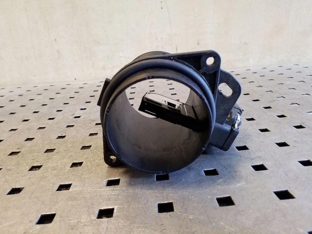 Mass air flow meter 9662635680