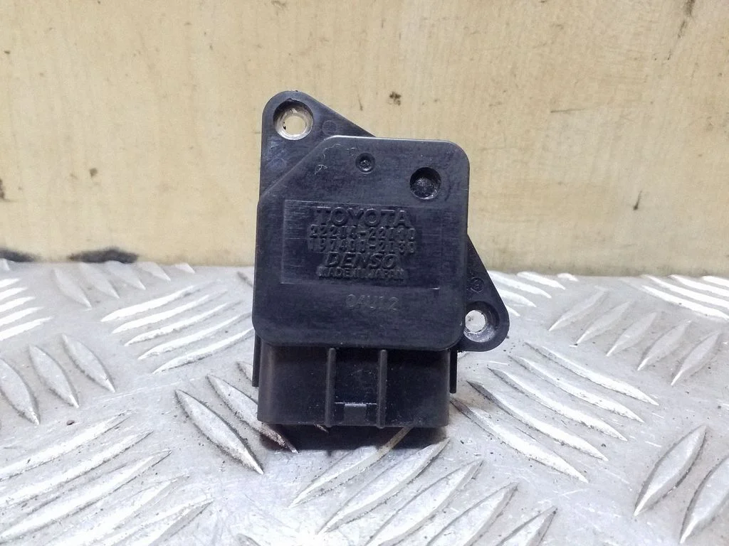 Mass air flow meter 2220422010