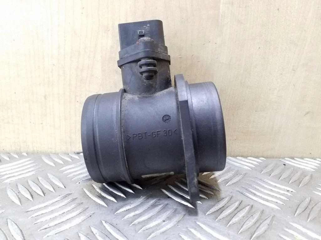 Õhumassimõõtur 038906461BX