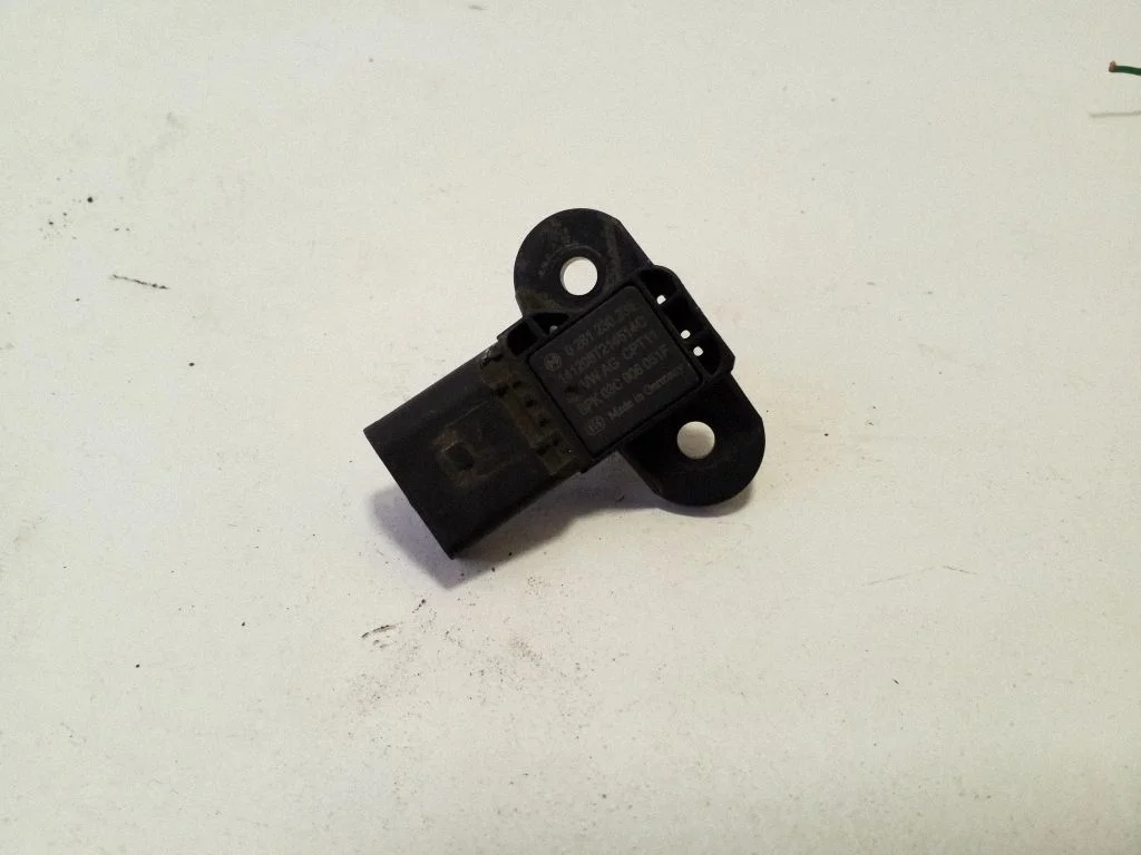 Air pressure sensor 0261230235