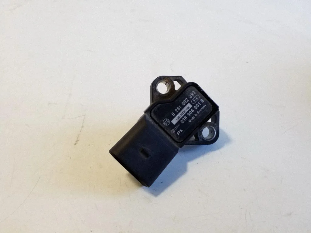 Air pressure sensor 038906051B