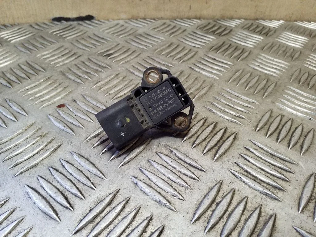 Air pressure sensor 0281002977