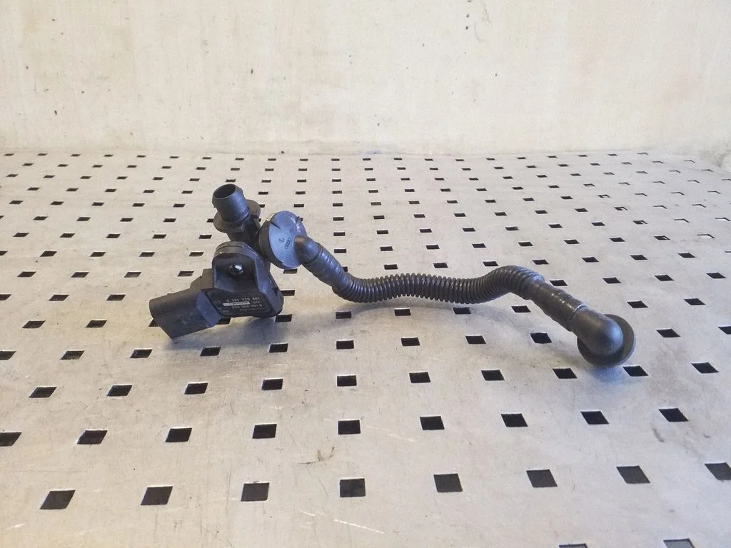 Air pressure sensor 8K0611933F