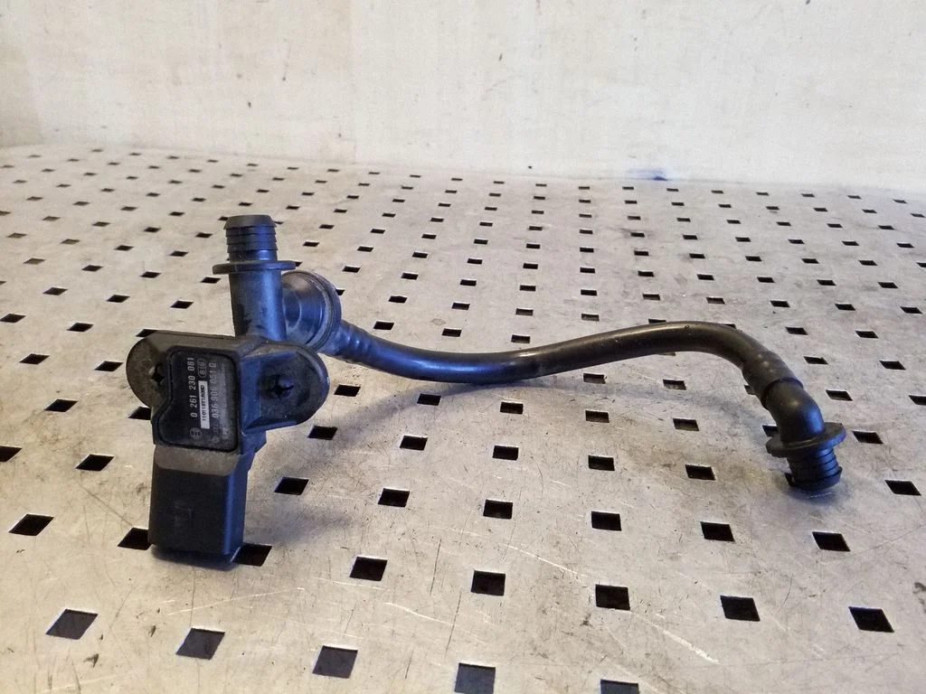 Air pressure sensor 036906051G