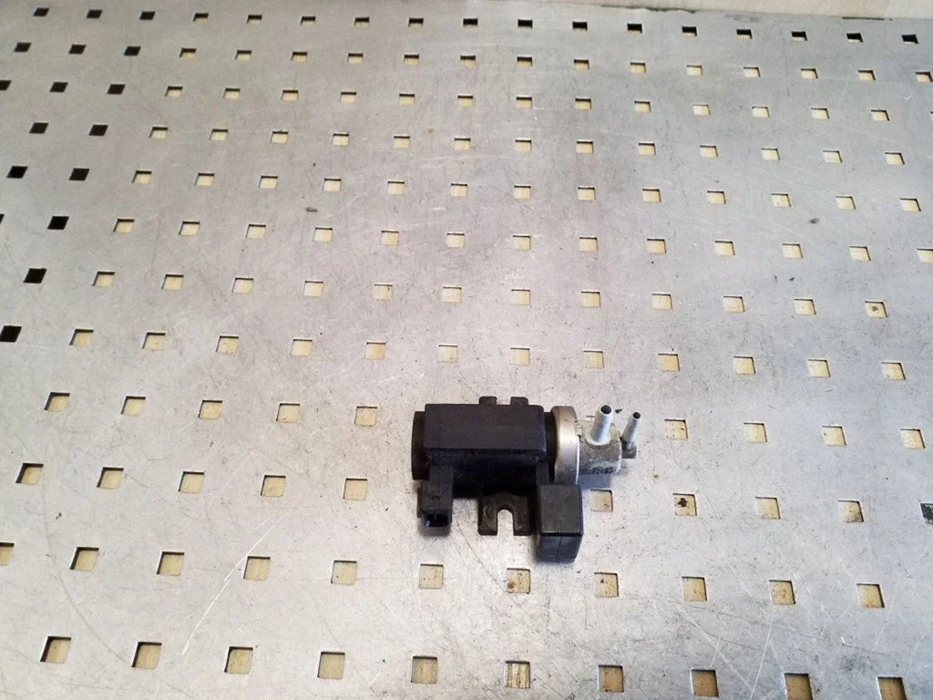 Air pressure sensor 72190339