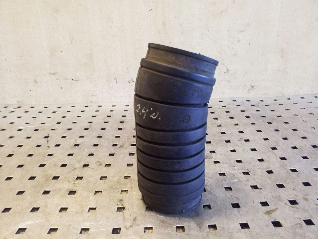 Air intake hose/pipe 074129627E