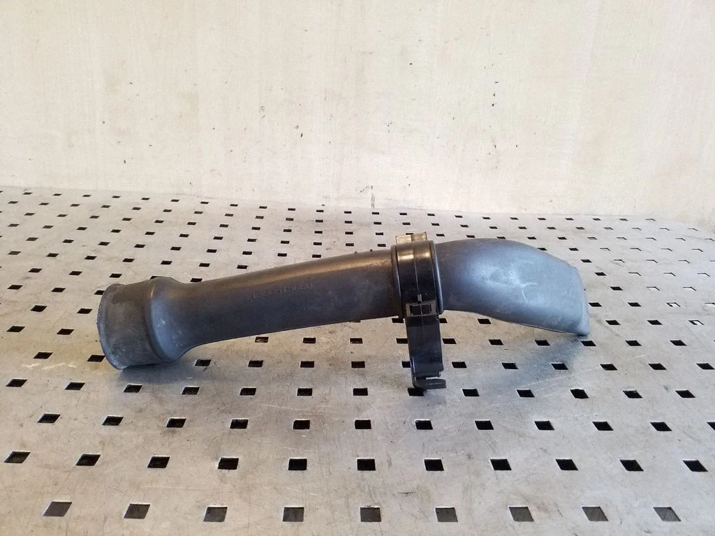 Air intake hose/pipe 1350515080