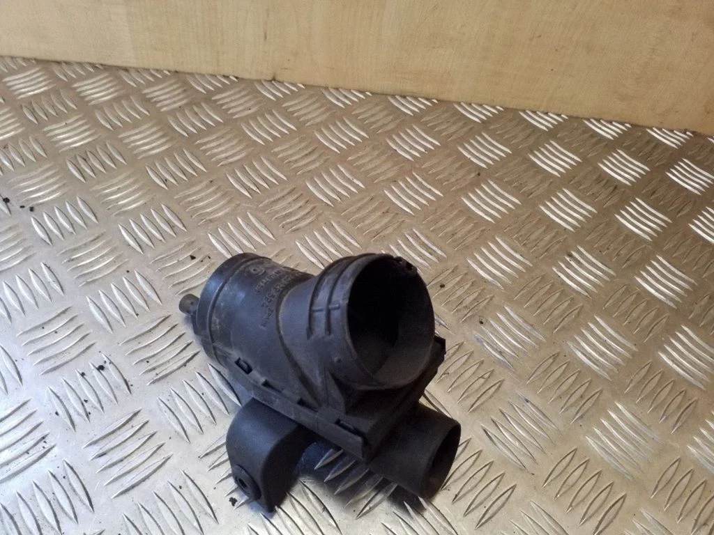 Air intake hose/pipe 8Z0129594