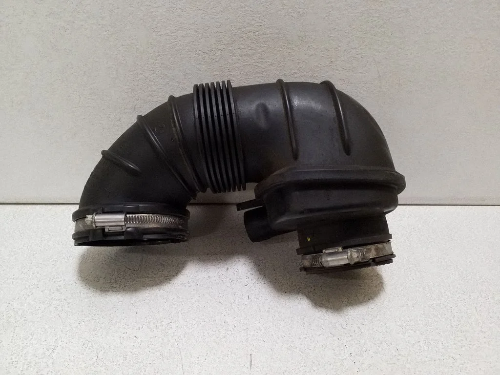 Turbo air intake inlet pipe/hose A6510905537