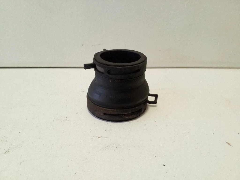 Turbo õhu sisselasketoru/ -voolik 1J0129627D
