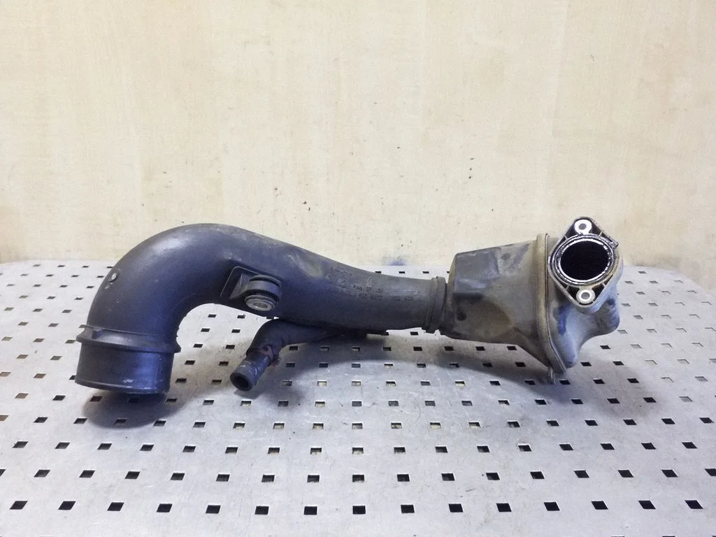 Rura dolotowa turbosprężarki 8200858600