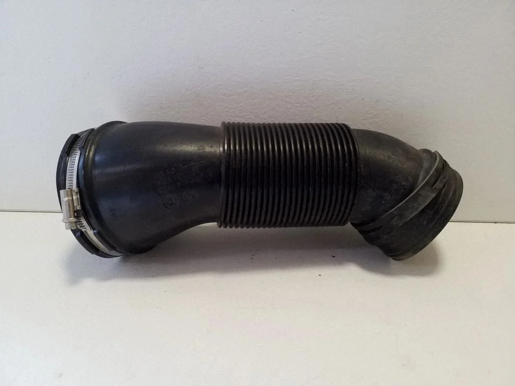 Turbo air intake inlet pipe/hose 5QA129684