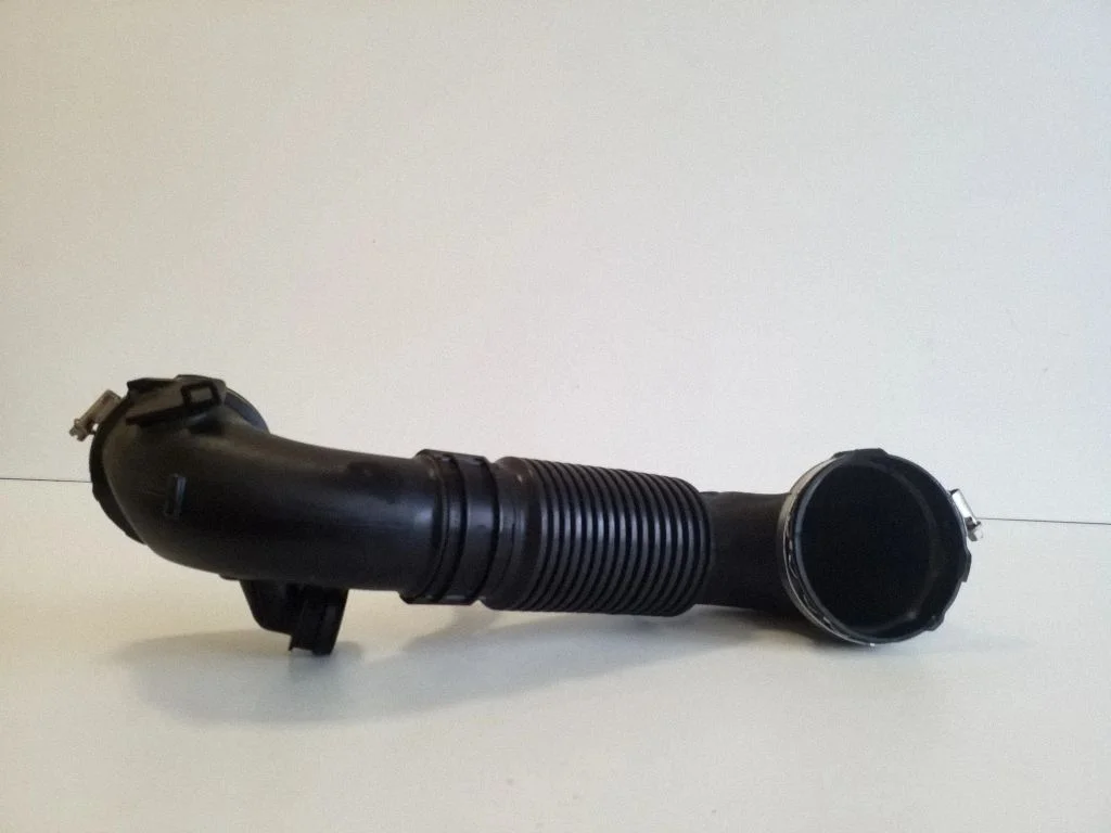 Turbo air intake inlet pipe/hose M8D29C623AC