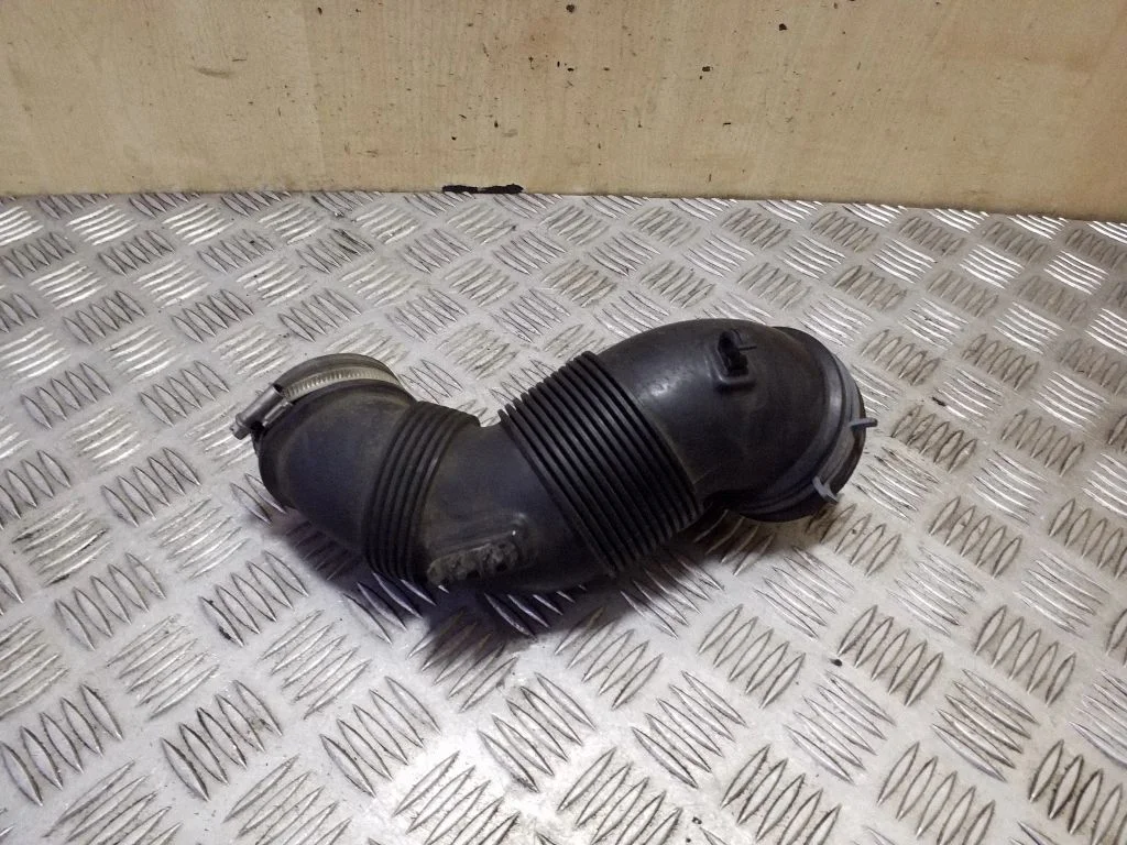 Turbo air intake inlet pipe/hose – Skoda Superb B8 (3V) (2015-2024)