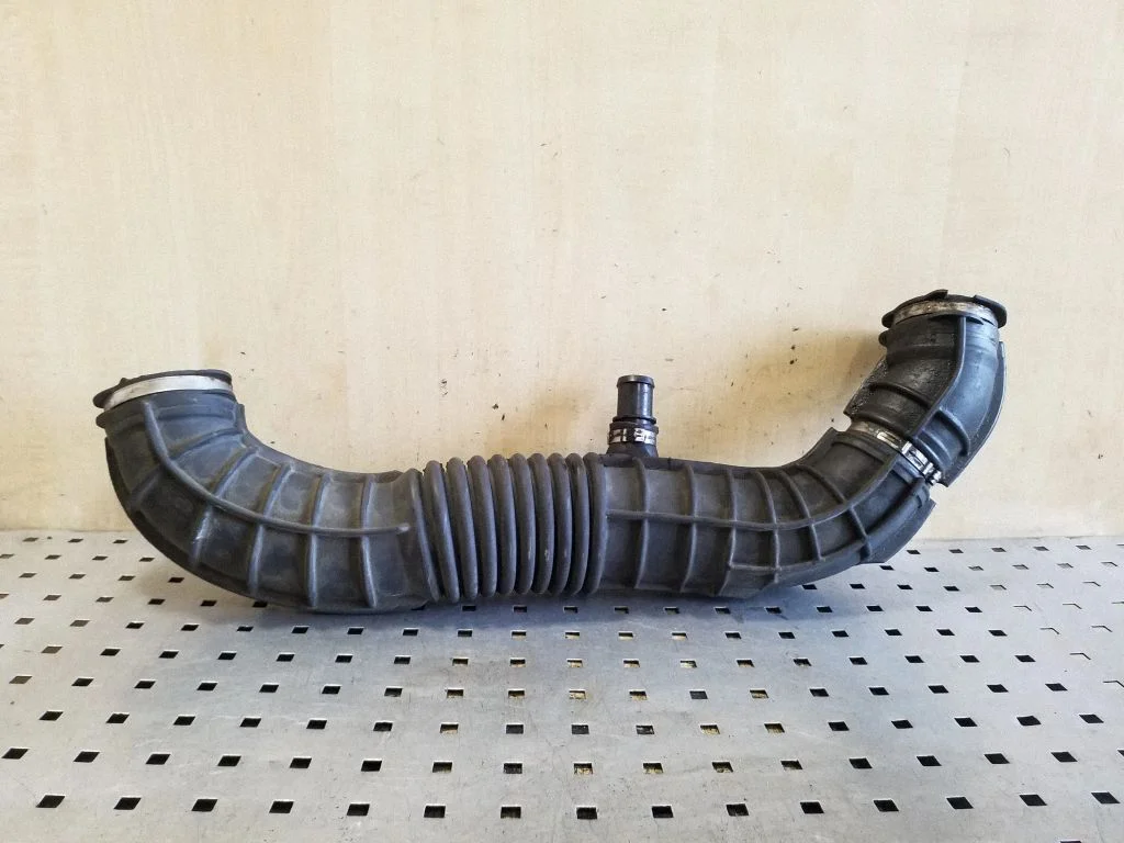 Turbo air intake inlet pipe/hose CC119C623CG