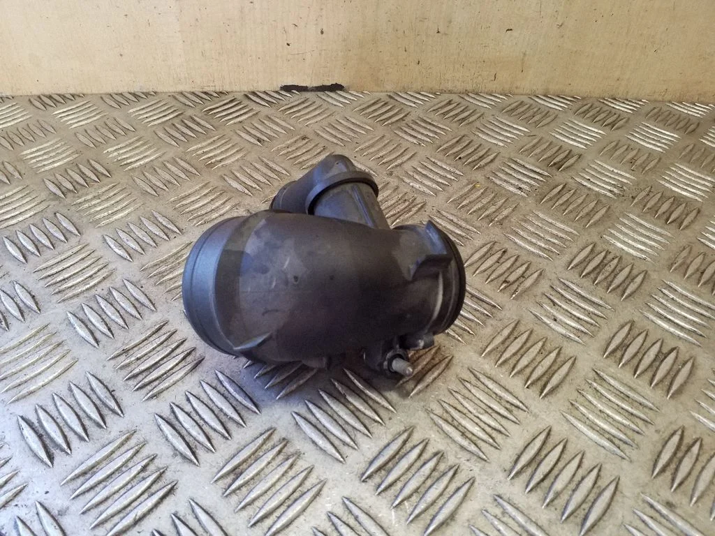 Turbo õhu sisselasketoru/ -voolik 5Q0129635