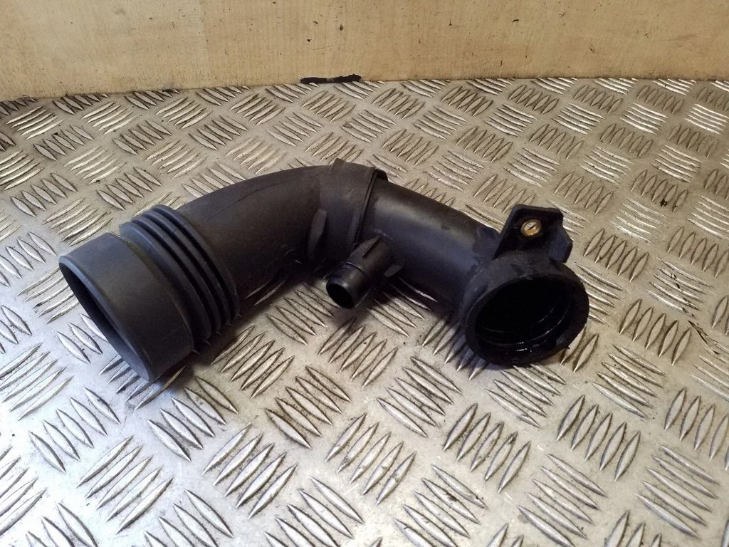 Turbo air intake inlet pipe/hose 9683725080 – Citroen C4 Grand Picasso (2013-2018)